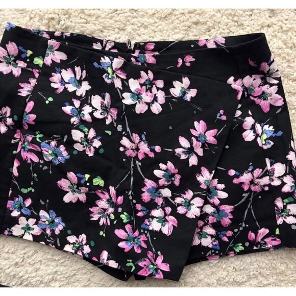 Express Floral Skort Womens 2 Faux Wrap Skirt Cotton Twee Hot Pants Boho Hippie - Picture 1 of 10